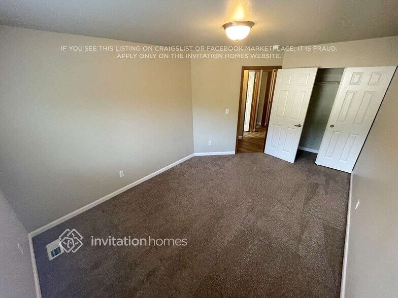 Building Photo - 15404 87th Ave E