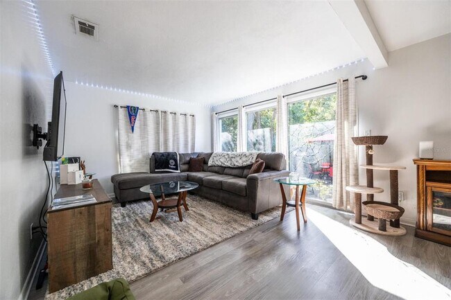 Building Photo - 749 NW 34th St