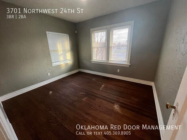 Building Photo - 3701 NW 24th St