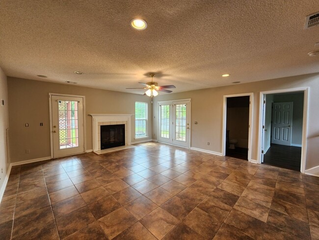 Building Photo - Richmond Place Subdivision