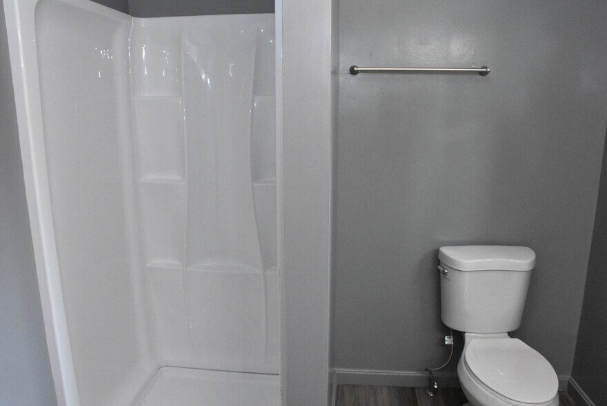 Building Photo - 539 North St