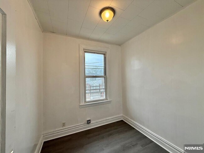 Building Photo - 286 Boyd Ave