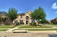 Building Photo - 3102 Red Oak Dr