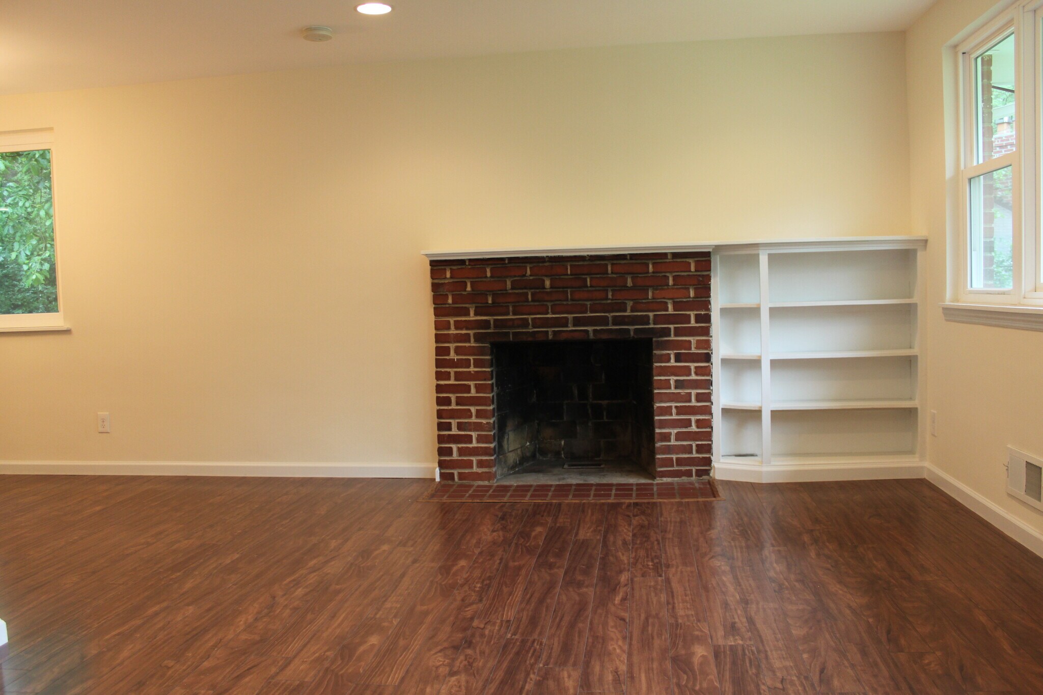 Building Photo - 7003 Murray Ct