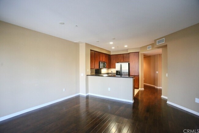 Building Photo - 12664 Chapman Ave