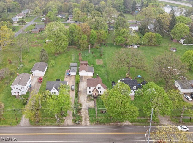 Building Photo - 3221 Killian Rd