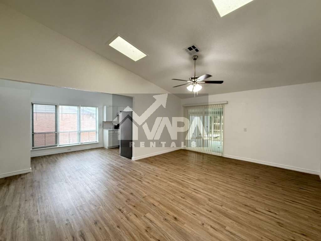 Building Photo - 7729 Narrow Pass St