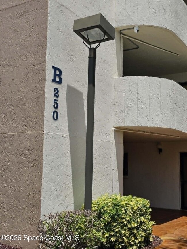 Building Photo - 250 S Sykes Creek Pkwy