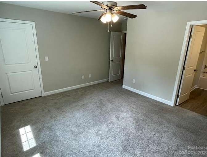 Building Photo - 562 Kirk St