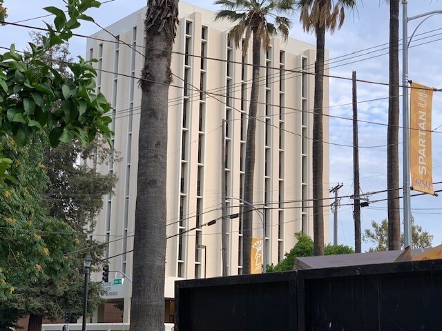 Building Photo - 10TH 170-172 S