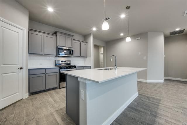 Building Photo - 14420 Bootes Dr