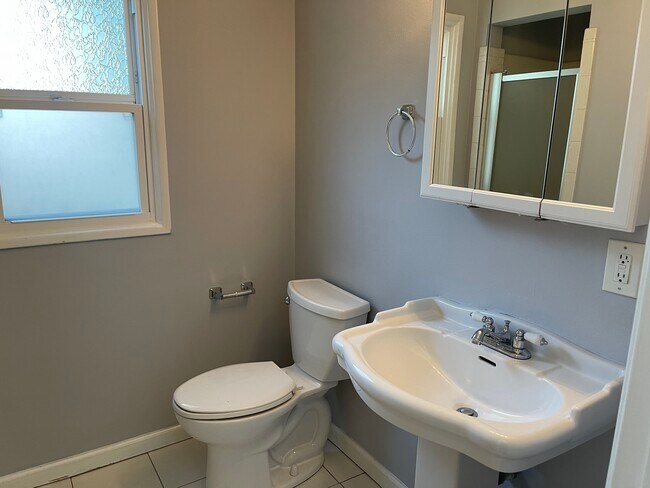 Building Photo - 20151 Hart St