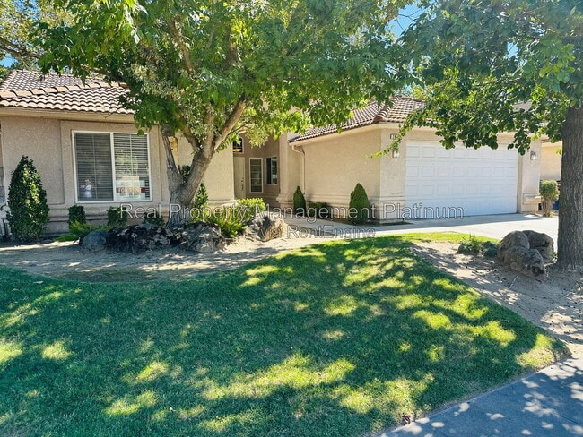 Building Photo - 2012 Riverview Dr