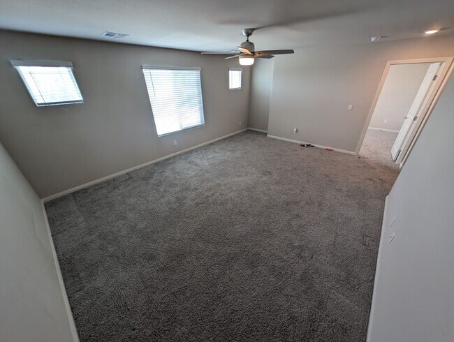 Building Photo - 3752 Andorian Ave