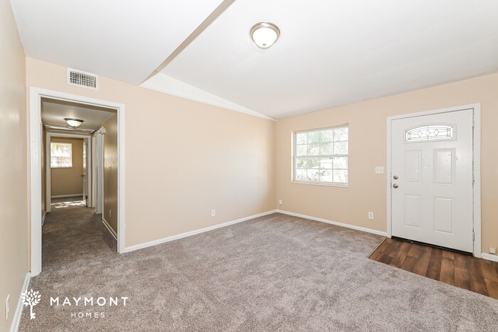 Building Photo - 4932 Tallyho Ave