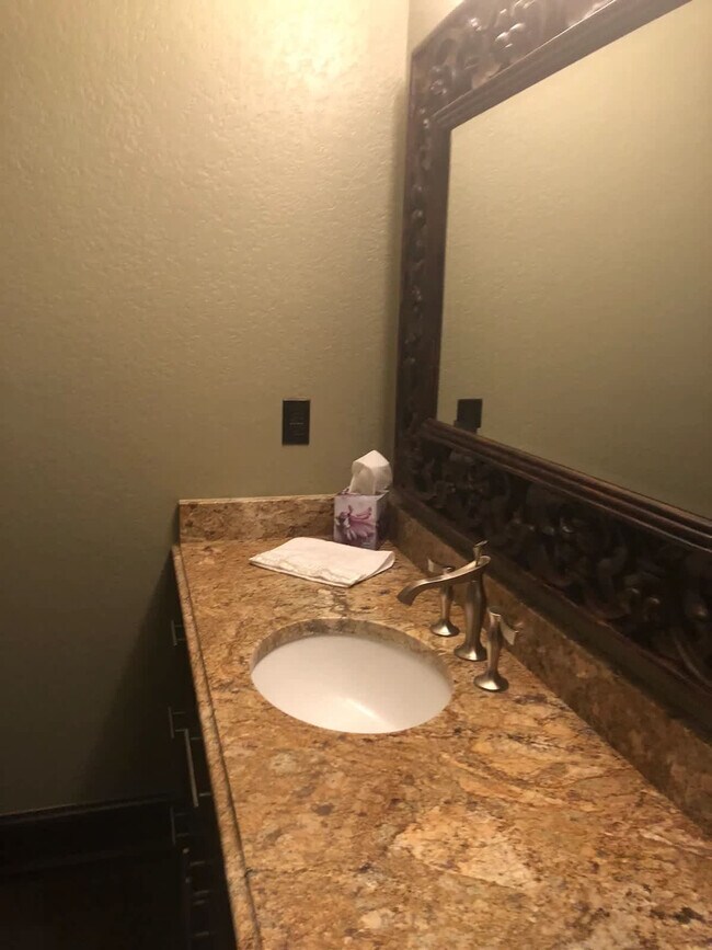 Building Photo - 14805 Dutchmans Dr