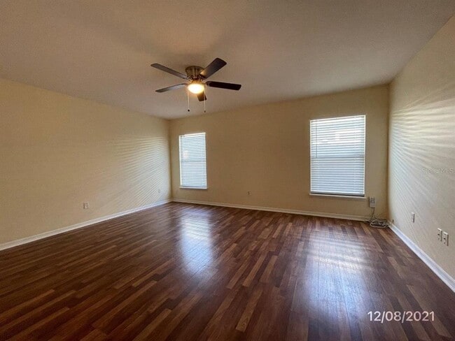 Building Photo - 551 Farmingham Ct