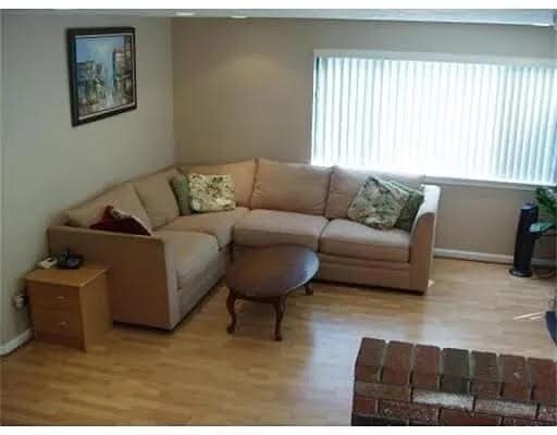 Building Photo - 3 Treetop Park