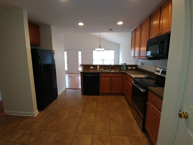 Building Photo - Adorable Well Kept Rental Home in Arrowhead