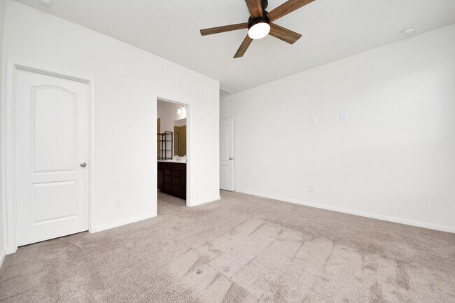 Building Photo - 22830 Brisbee Ln