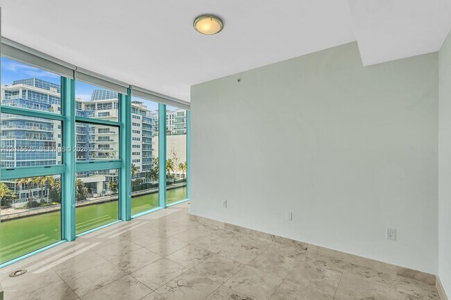 Building Photo - 6000 Indian Creek Dr