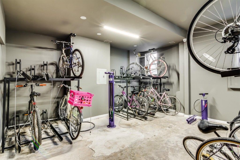 Building Photo - 1627 N Humboldt Blvd