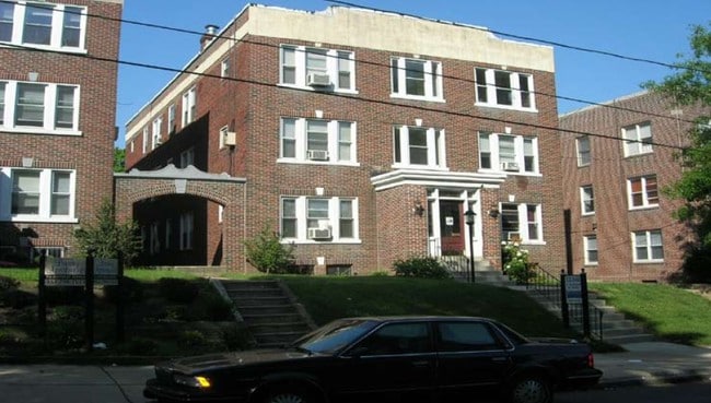 Building Photo - Delfe Apartments at Trolley Square