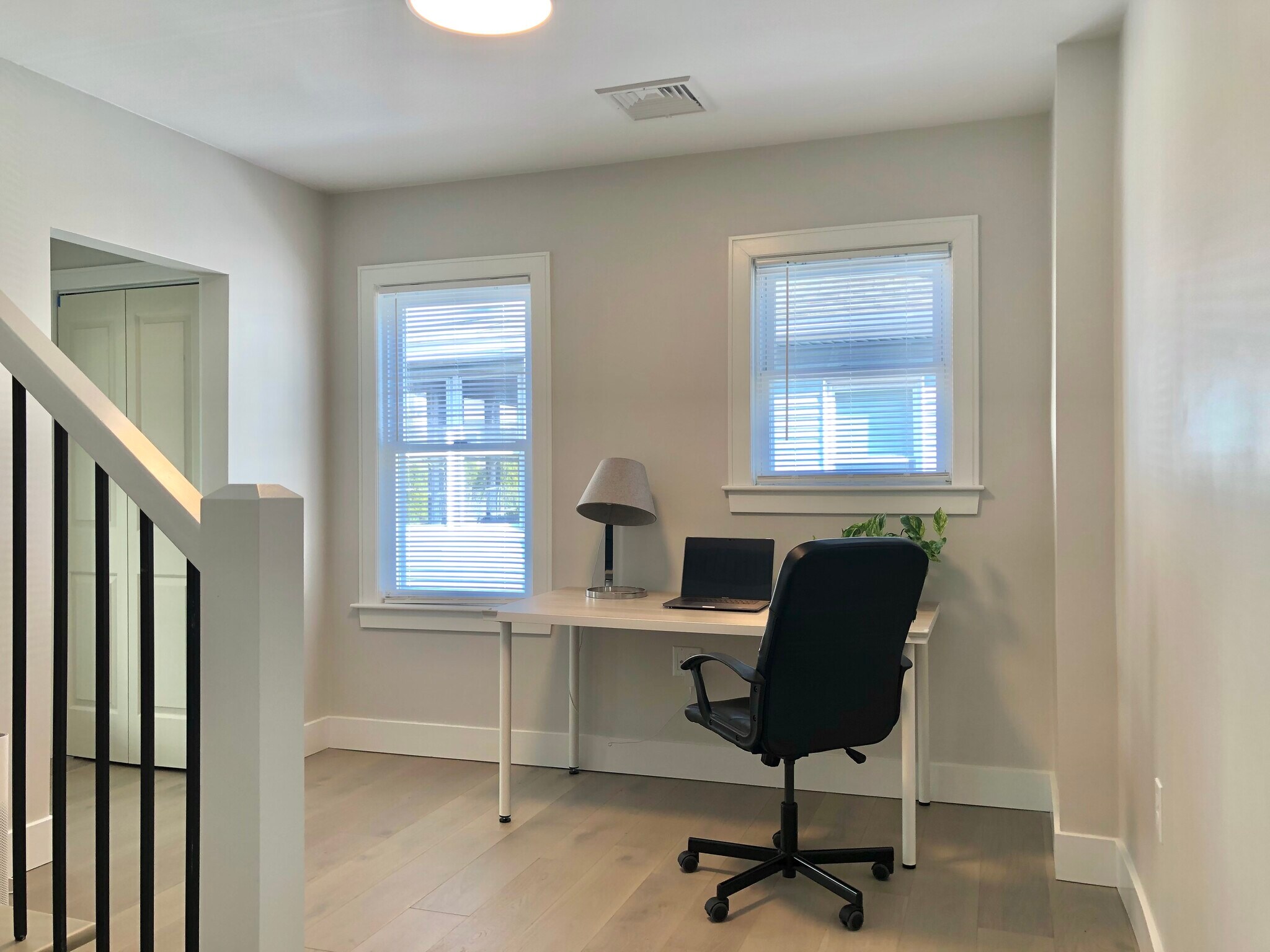 Study Room - 47 Governor Winthrop Rd