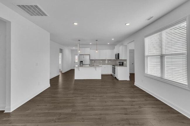 Building Photo - **Beautiful New Construction Home in Zebulon**