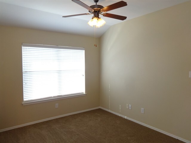 Building Photo - 12016 Ringtail Dr