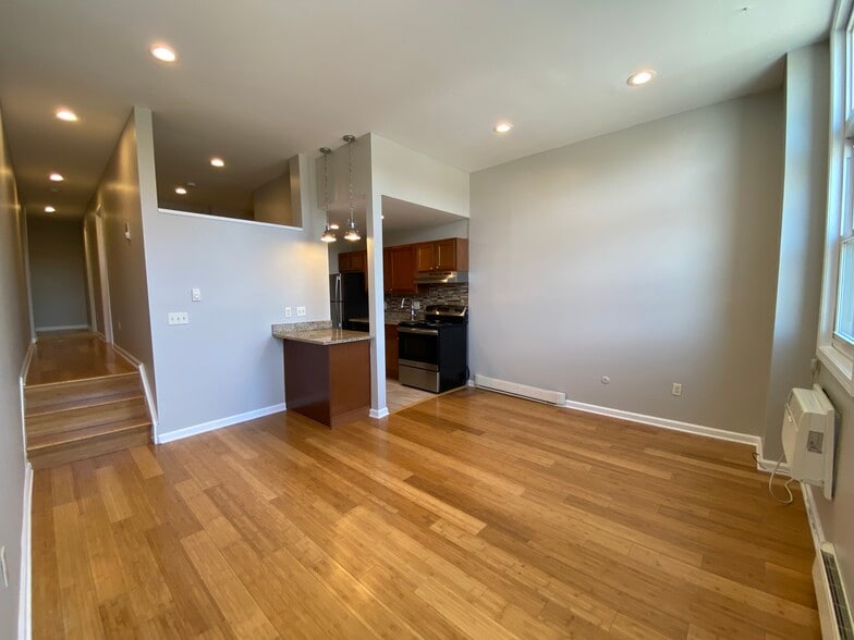 Loft 1 Bedroom - Bryant Lofts