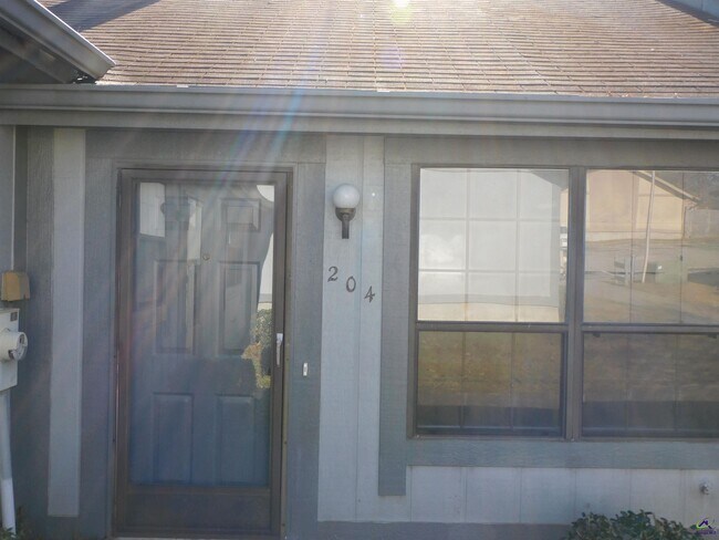 Building Photo - 204 Tallulah Trail