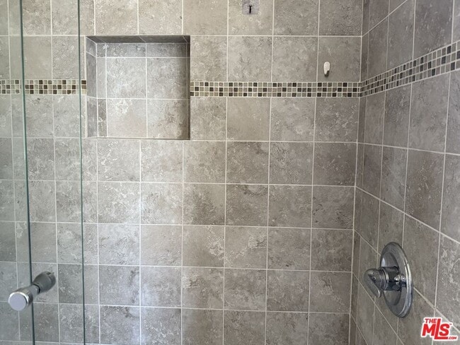 Building Photo - 11527 Albers St