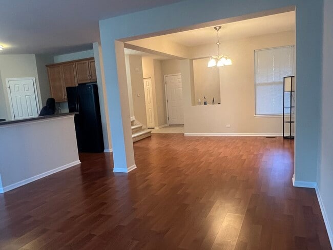 Building Photo - 1861 Crenshaw Cir