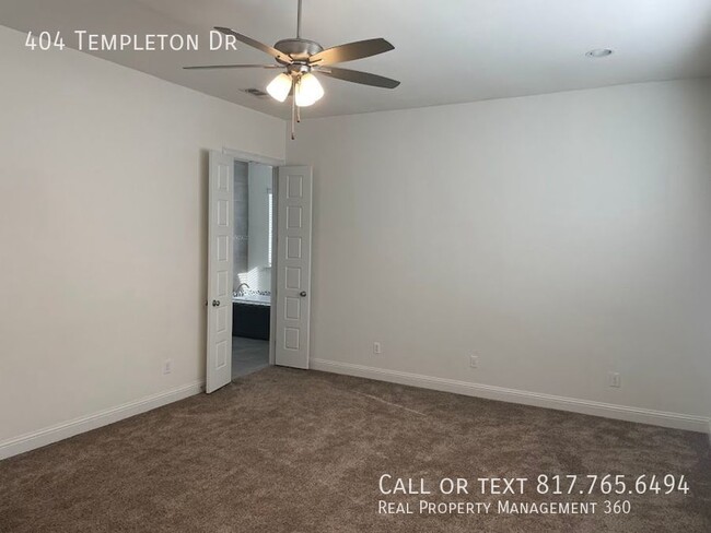 Building Photo - 404 Templeton Dr