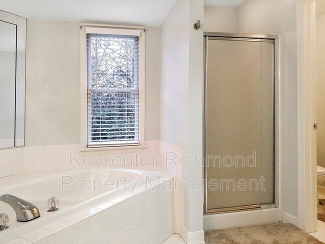 Building Photo - 7704 Middlefield Mews