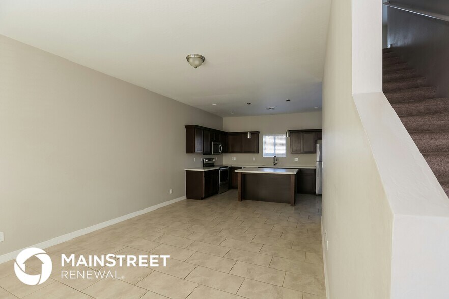 Building Photo - 2000 N 36th St