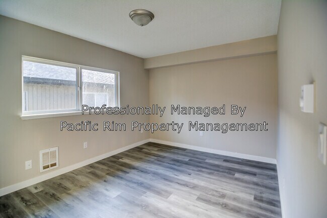 Building Photo - 5226 Chicago Ave SW