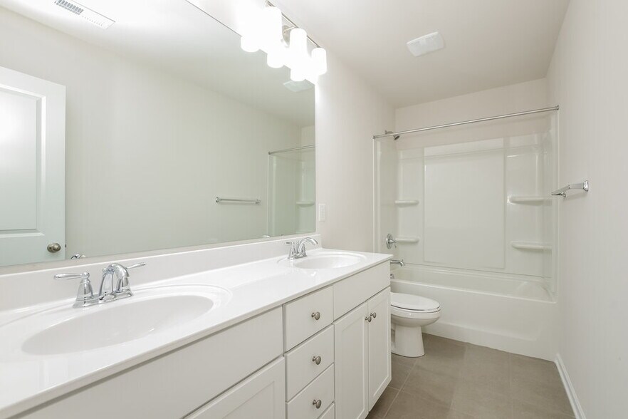 Building Photo - 4331 Drifter Dr
