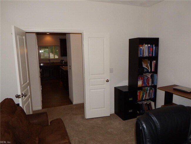 Building Photo - 4022 Kingston Pkwy