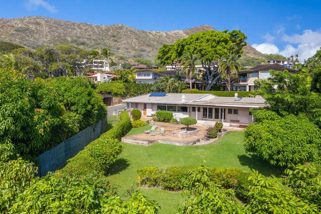 Building Photo - Diamond Head Mid-Century Modern Home