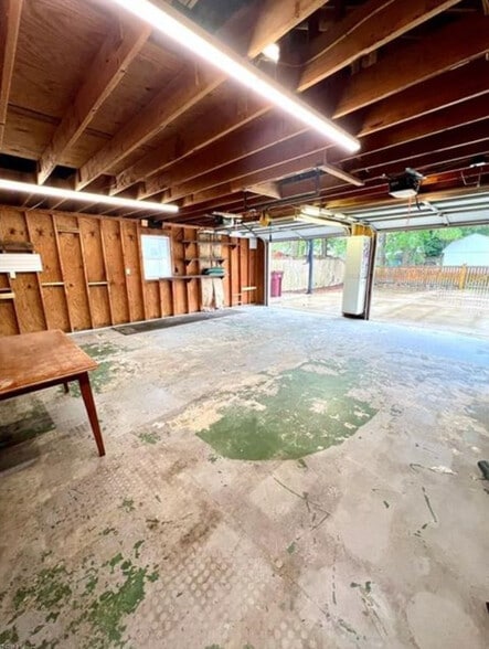 Building Photo - 1401 Glendale Ave