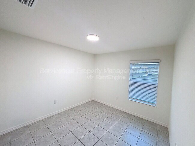 Building Photo - 3988 Postmark Lake Pl