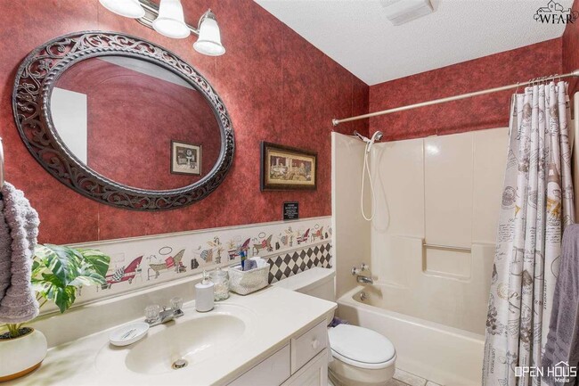 Building Photo - 5411 Forest Cove Dr