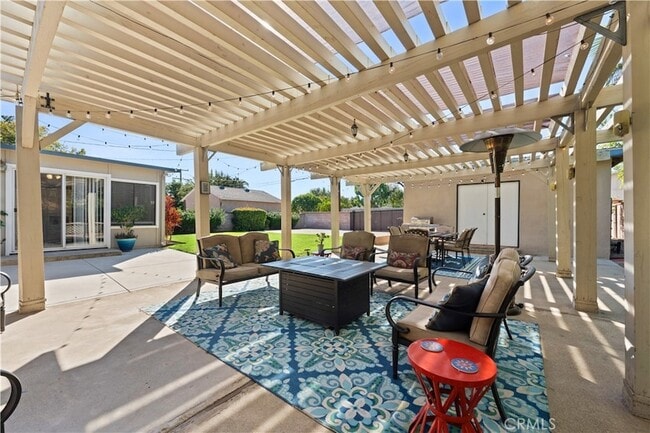 Building Photo - 855 N 3rd Ave