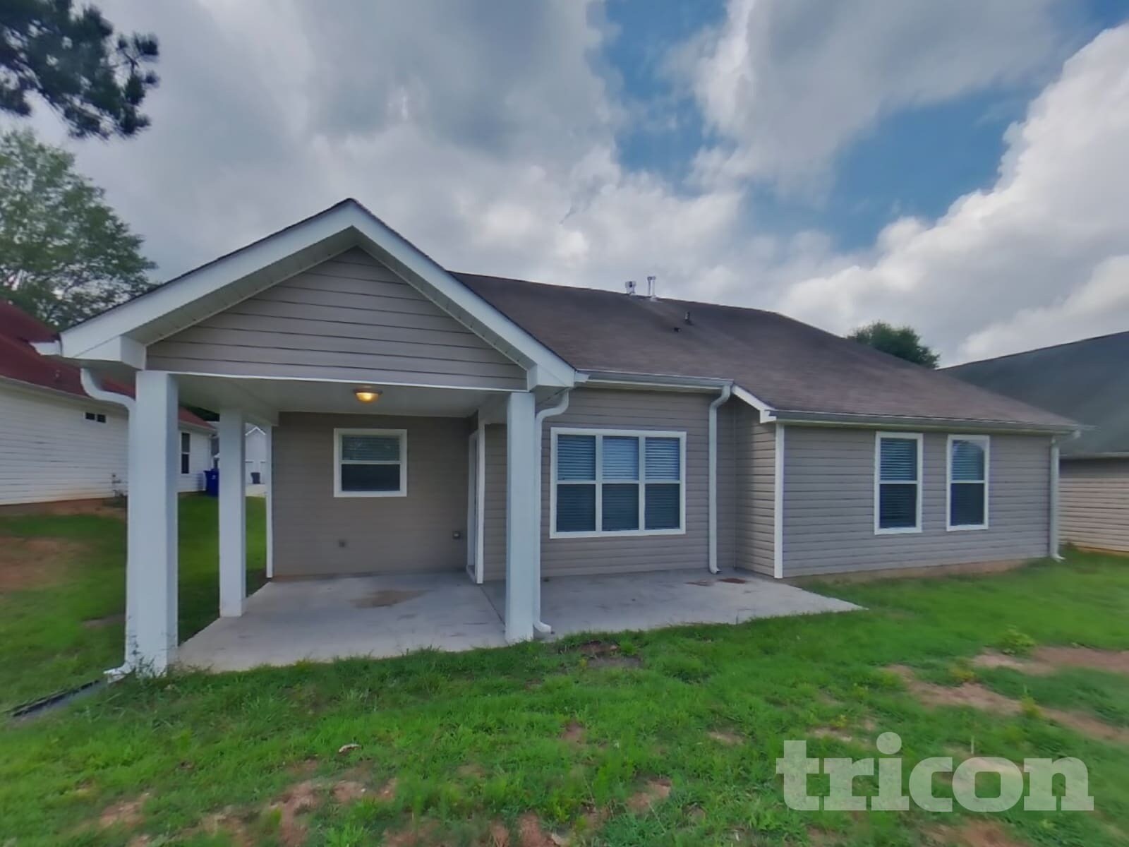 Building Photo - 68 Camden Way