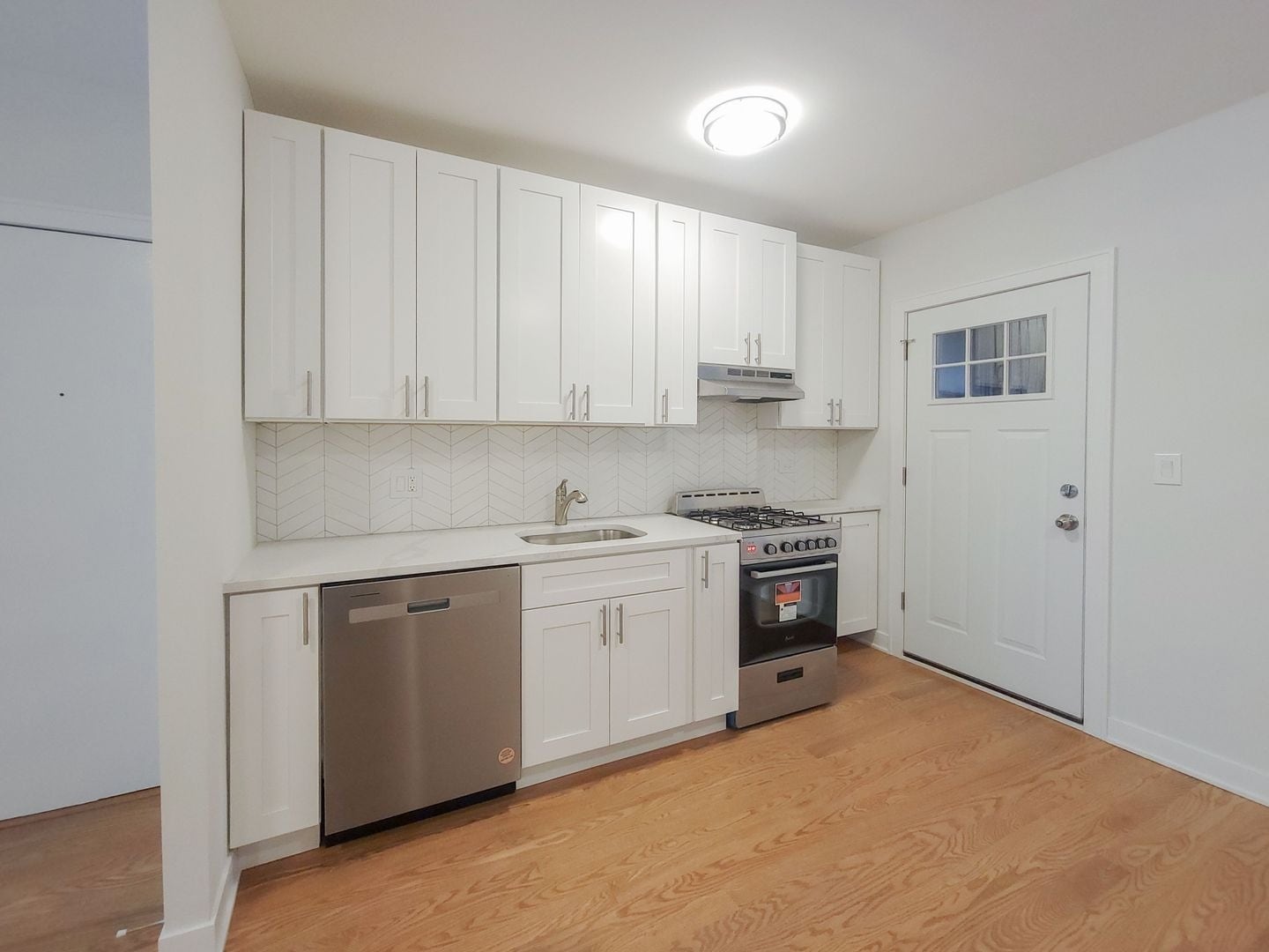 Building Photo - 4513 N Paulina St