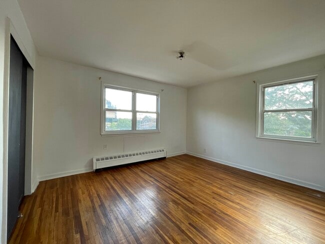 Building Photo - 5103 43rd Ave