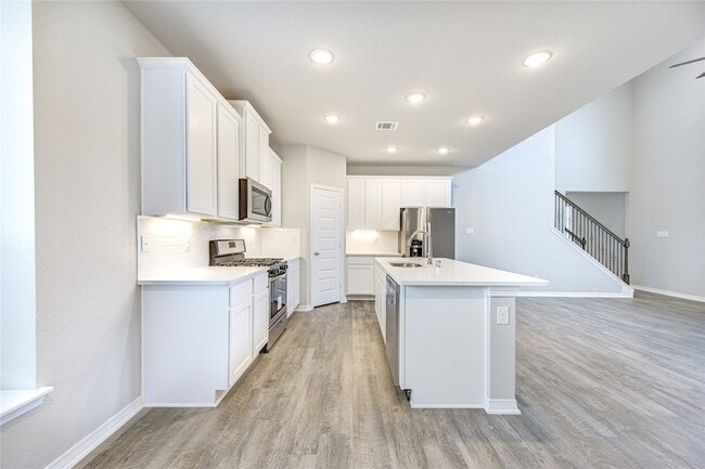 Building Photo - 821 Laguna Grn Ln