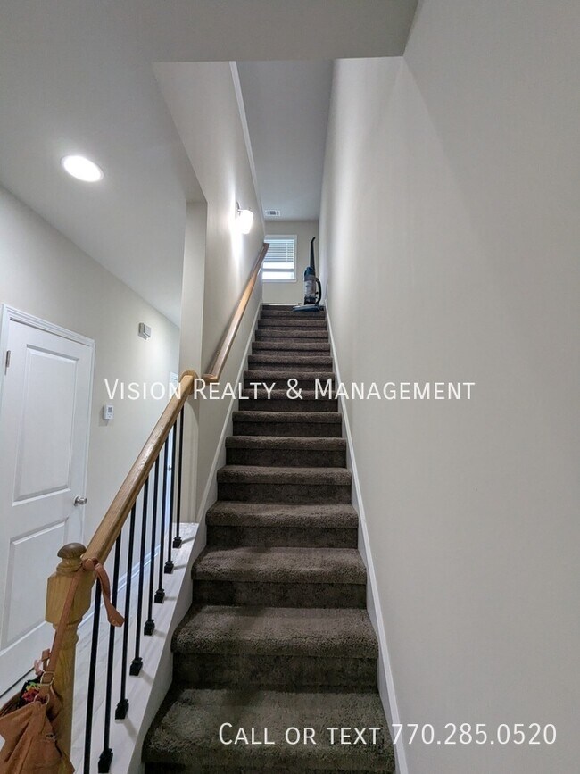 Building Photo - 8334 Triple Crown Dr